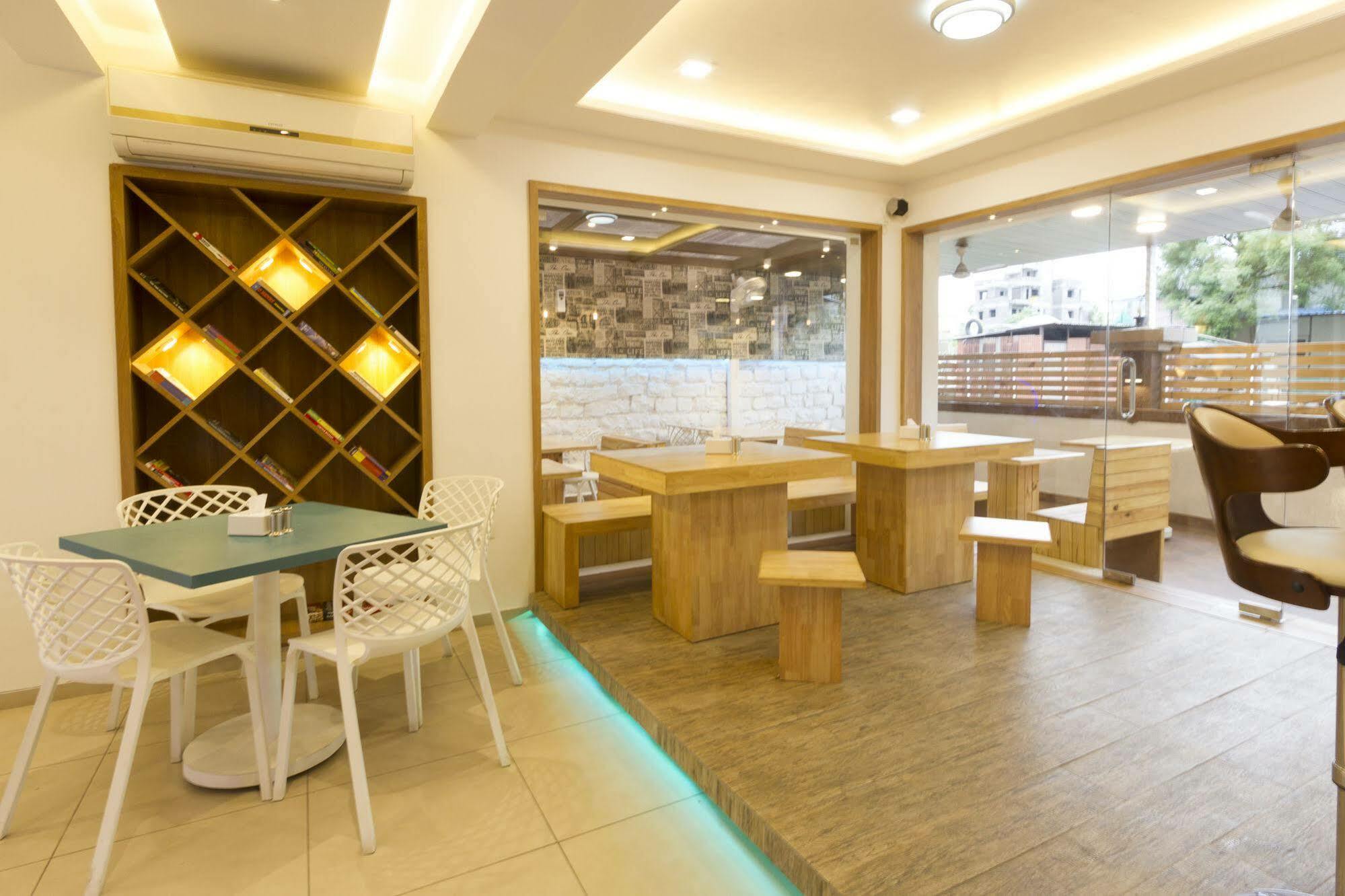 Fabhotel Imperio - Nr Baner Hill Pune Bagian luar foto