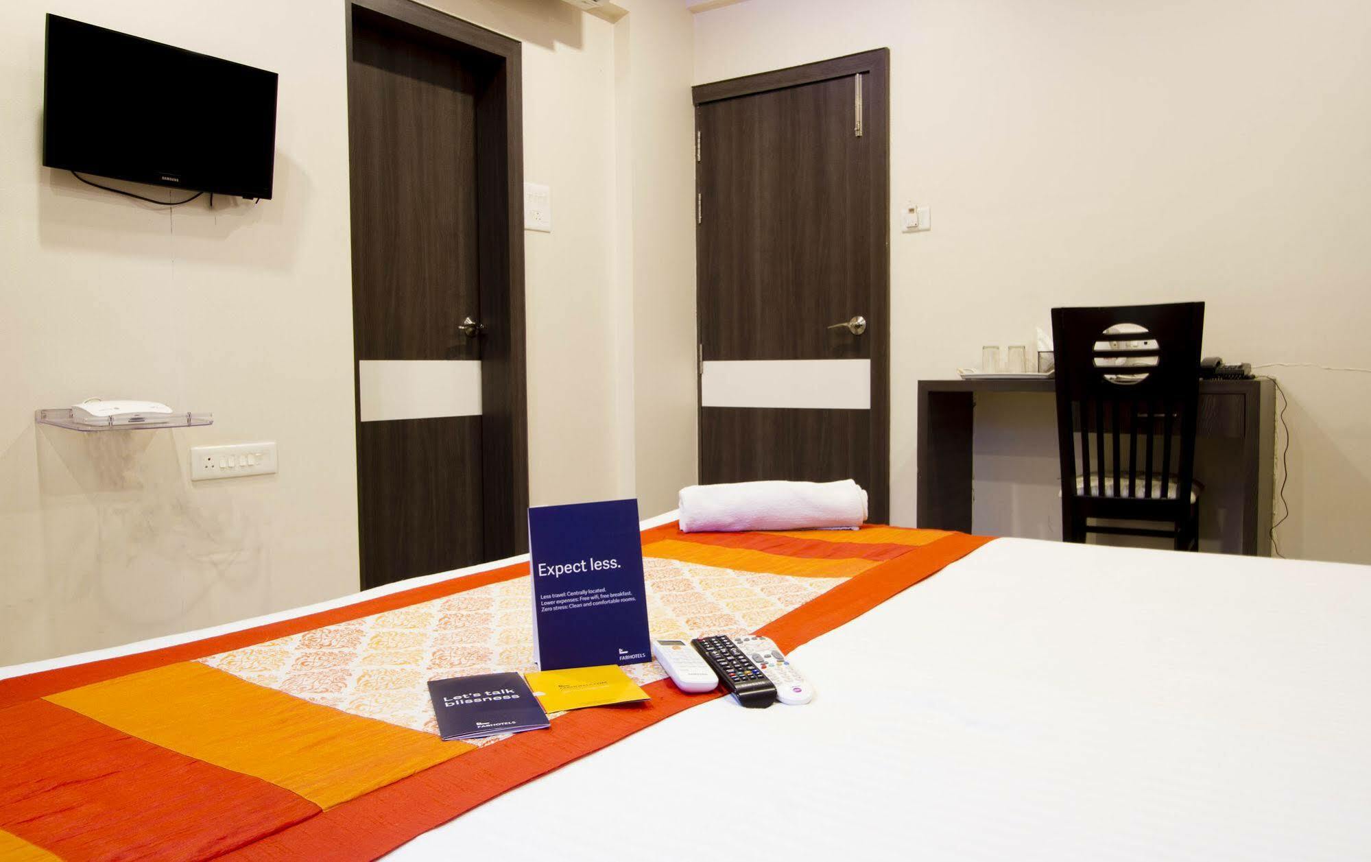 Fabhotel Imperio - Nr Baner Hill Pune Bagian luar foto